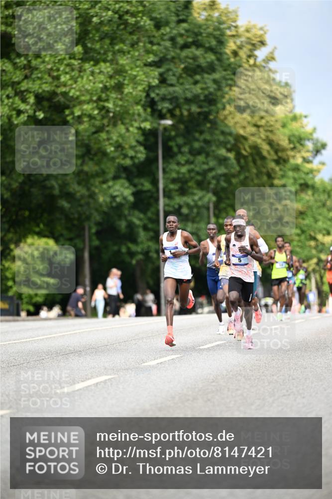 29.06.2025 - hella hamburg halbmarathon Dr. Thomas Lammeyer http://msf.ph/oto/8147421 29.06.2025 09:33:42 Kennedybrücke 2, 4, 5, 6, 7, 8, 9, 10, 11, 13, 16, 22, 23, 25, 59 meine-sportfotos.de