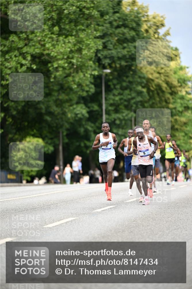 29.06.2025 - hella hamburg halbmarathon Dr. Thomas Lammeyer http://msf.ph/oto/8147434 29.06.2025 09:33:42 Kennedybrücke 2, 4, 5, 6, 7, 8, 9, 10, 11, 13, 16, 22, 23, 25, 59 meine-sportfotos.de