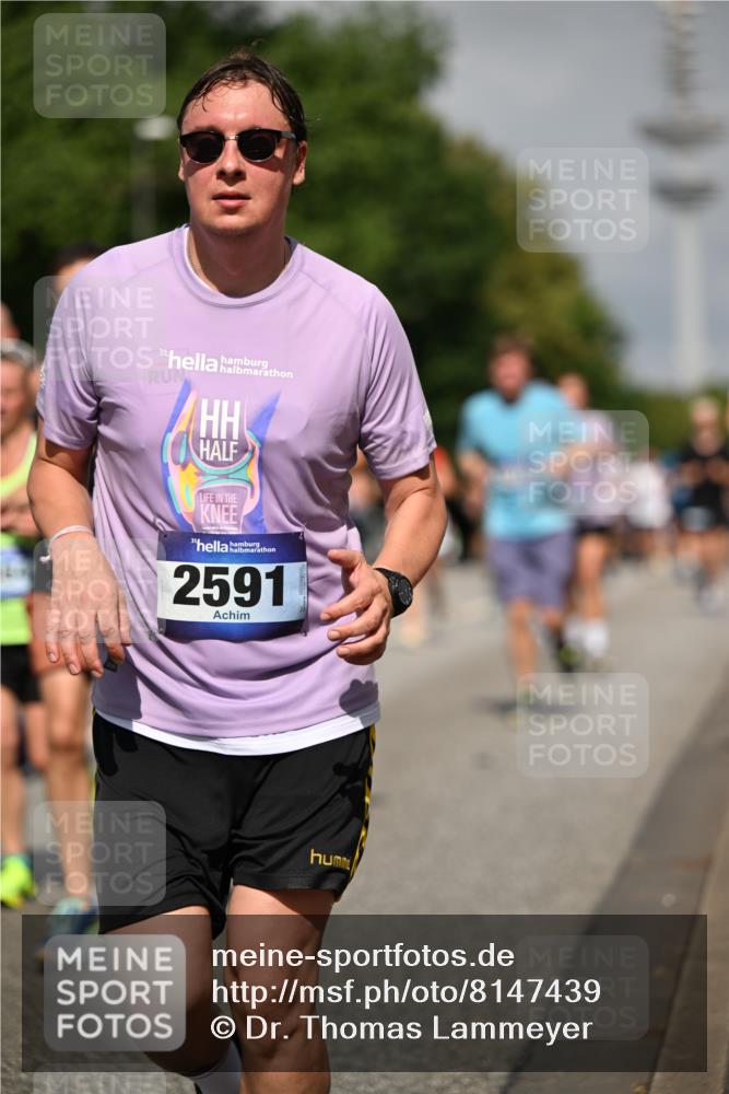 29.06.2025 - hella hamburg halbmarathon Dr. Thomas Lammeyer http://msf.ph/oto/8147439 29.06.2025 10:05:55 Kennedybrücke 1184, 1329, 1364, 1464, 1653, 1722, 1724, 1881, 1940, 2591, 2806, 2957, 3039, 3199, 4322, 4649, 5547, 5602, 5603, 0000, 6327, 6438, 6921, 7031, 7189, 7223, 7846, 8191, 8578, 8632, 8926, 9230, 9741, 10074, 10882 meine-sportfotos.de