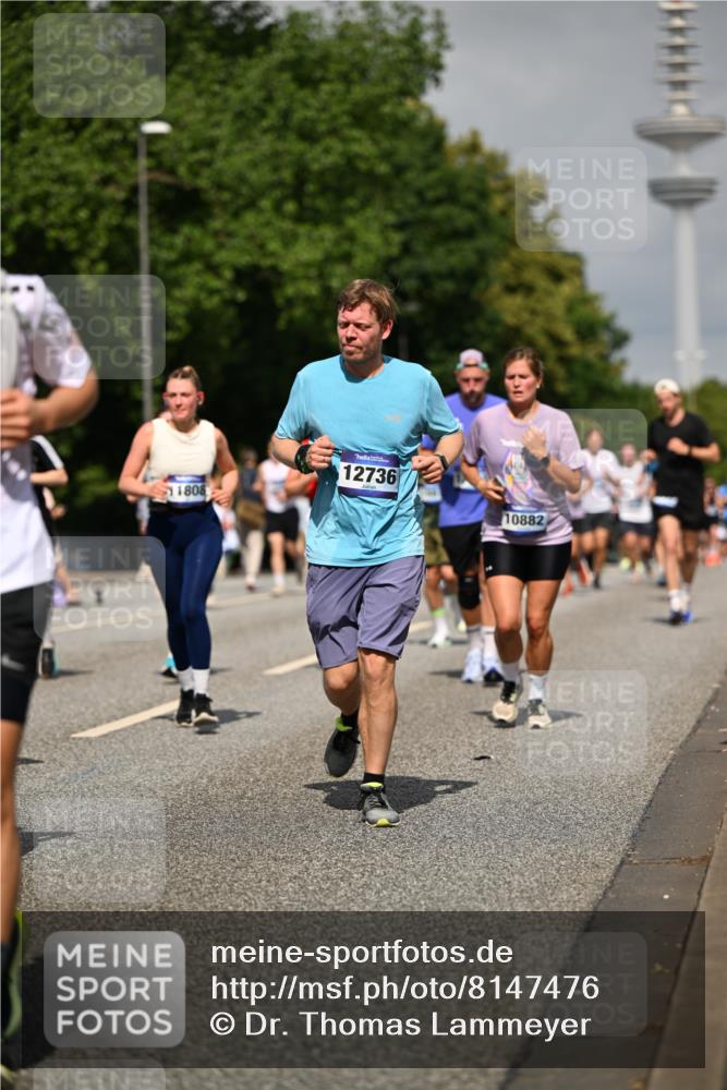 29.06.2025 - hella hamburg halbmarathon Dr. Thomas Lammeyer http://msf.ph/oto/8147476 29.06.2025 10:05:57 Kennedybrücke 1184, 1329, 1364, 1464, 1653, 1722, 1724, 1729, 1881, 1940, 2591, 2957, 3039, 3199, 4328, 4649, 5547, 5602, 5603, 0000, 6327, 6438, 6921, 7031, 7189, 7223, 7846, 8191, 8578, 8632, 8926, 9156, 9230, 9353, 9741, 10074, 10177, 10882 meine-sportfotos.de