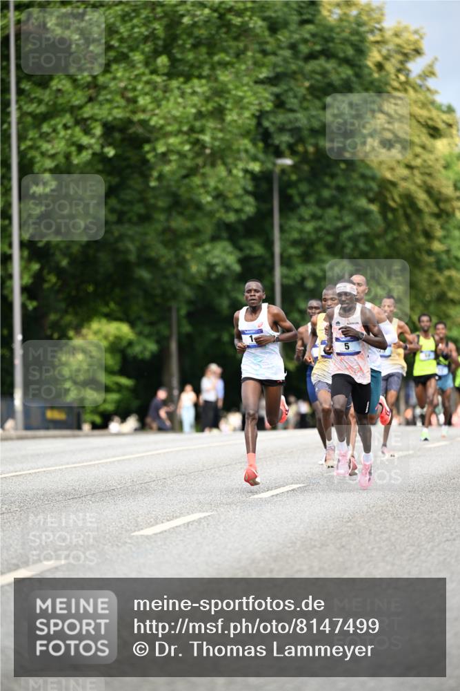 29.06.2025 - hella hamburg halbmarathon Dr. Thomas Lammeyer http://msf.ph/oto/8147499 29.06.2025 09:33:42 Kennedybrücke 2, 4, 5, 6, 7, 8, 9, 10, 11, 13, 16, 22, 23, 25, 59 meine-sportfotos.de