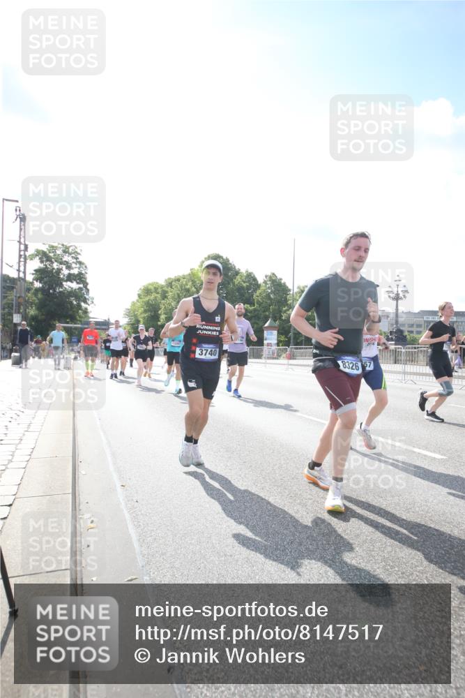 29.06.2025 - hella hamburg halbmarathon Jannik Wohlers http://msf.ph/oto/8147517 29.06.2025 10:00:36 Lombardsbrücke 1726, 2490, 3625, 3740, 4238, 4616, 4708, 5033, 5418, 5870, 6147, 6487, 6531, 6714, 6757, 6835, 7658, 7757, 7759, 7761, 8255, 8326, 8632, 8923, 9124, 9932, 10074, 10188, 10271, 10705, 11623, 11937, 12196, 12206, 12261, 12809, 13287, 13407, 14306, 14577, 15232, 15284, 15527, 15838, 16401, 16434, 16594, 16786, 16922, 17087, 17268, 17304, 18029, 18426, 18452, 18485, 18612, 18759, 18919 meine-sportfotos.de