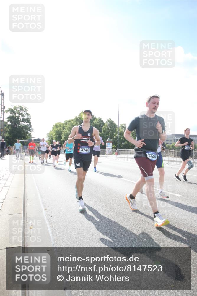 29.06.2025 - hella hamburg halbmarathon Jannik Wohlers http://msf.ph/oto/8147523 29.06.2025 10:00:36 Lombardsbrücke 1726, 2490, 3625, 3740, 4238, 4616, 4708, 5033, 5418, 5870, 6147, 6487, 6531, 6714, 6757, 6835, 7658, 7757, 7759, 7761, 8255, 8326, 8632, 8923, 9124, 9932, 10074, 10188, 10271, 10705, 11623, 11937, 12196, 12206, 12261, 12809, 13287, 13407, 14306, 14577, 15232, 15284, 15527, 15838, 16401, 16434, 16594, 16786, 16922, 17087, 17268, 17304, 18029, 18426, 18452, 18485, 18612, 18759, 18919 meine-sportfotos.de
