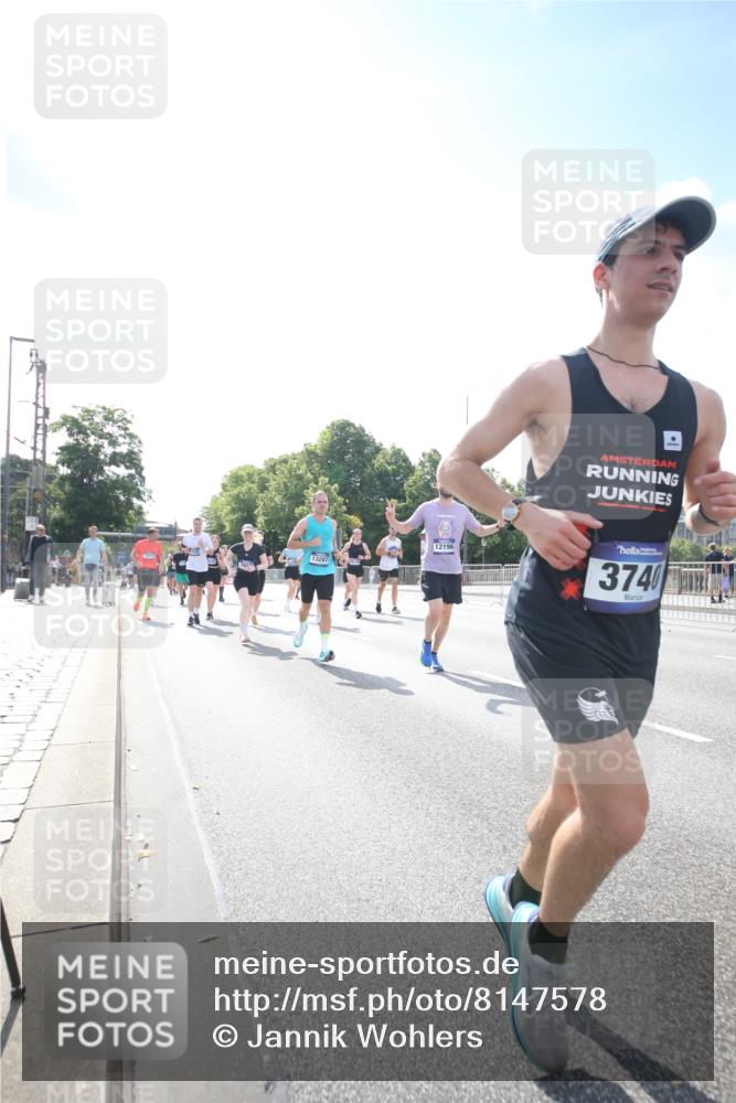 29.06.2025 - hella hamburg halbmarathon Jannik Wohlers http://msf.ph/oto/8147578 29.06.2025 10:00:36 Lombardsbrücke 1726, 2490, 3625, 3740, 4238, 4616, 4708, 5033, 5418, 5870, 6147, 6487, 6531, 6714, 6757, 6835, 7658, 7757, 7759, 7761, 8255, 8326, 8632, 8923, 9124, 9932, 10074, 10188, 10271, 10705, 11623, 11937, 12196, 12206, 12261, 12809, 13287, 13407, 14306, 14577, 15232, 15284, 15527, 15838, 16401, 16434, 16594, 16786, 16922, 17087, 17268, 17304, 18029, 18426, 18452, 18485, 18612, 18759, 18919 meine-sportfotos.de