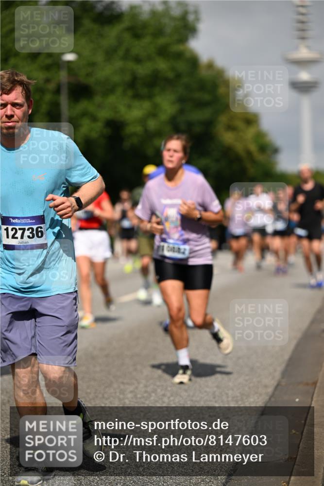 29.06.2025 - hella hamburg halbmarathon Dr. Thomas Lammeyer http://msf.ph/oto/8147603 29.06.2025 10:05:59 Kennedybrücke 1184, 1329, 1364, 1464, 1653, 1722, 1724, 1729, 1881, 1940, 2591, 3039, 3199, 4328, 4649, 5547, 5602, 5603, 6327, 6438, 7031, 7189, 7223, 7846, 8191, 8632, 8926, 9156, 9230, 9353, 9741, 10074, 10177, 10882 meine-sportfotos.de