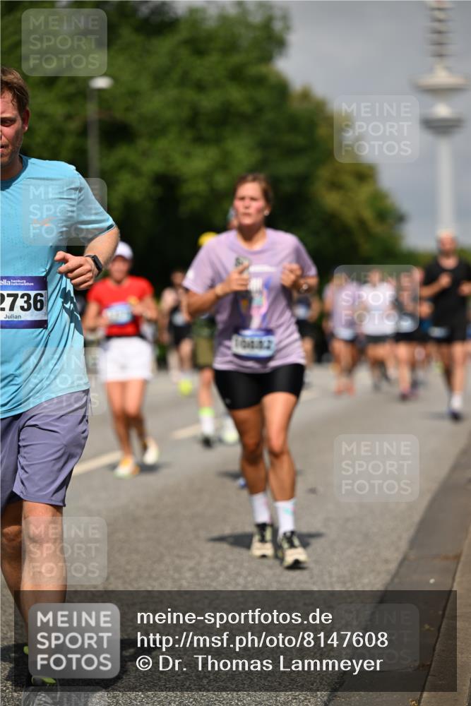 29.06.2025 - hella hamburg halbmarathon Dr. Thomas Lammeyer http://msf.ph/oto/8147608 29.06.2025 10:05:59 Kennedybrücke 1184, 1329, 1364, 1464, 1653, 1722, 1724, 1729, 1881, 1940, 2591, 3039, 3199, 4328, 4649, 5547, 5602, 5603, 6327, 6438, 7031, 7189, 7223, 7846, 8191, 8632, 8926, 9156, 9230, 9353, 9741, 10074, 10177, 10882 meine-sportfotos.de