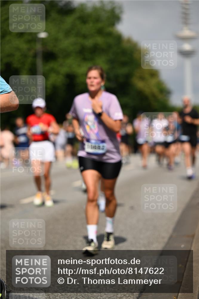 29.06.2025 - hella hamburg halbmarathon Dr. Thomas Lammeyer http://msf.ph/oto/8147622 29.06.2025 10:05:59 Kennedybrücke 1184, 1329, 1364, 1464, 1653, 1722, 1724, 1729, 1881, 1940, 2591, 3039, 3199, 4328, 4649, 5547, 5602, 5603, 6327, 6438, 7031, 7189, 7223, 7846, 8191, 8632, 8926, 9156, 9230, 9353, 9741, 10074, 10177, 10882 meine-sportfotos.de