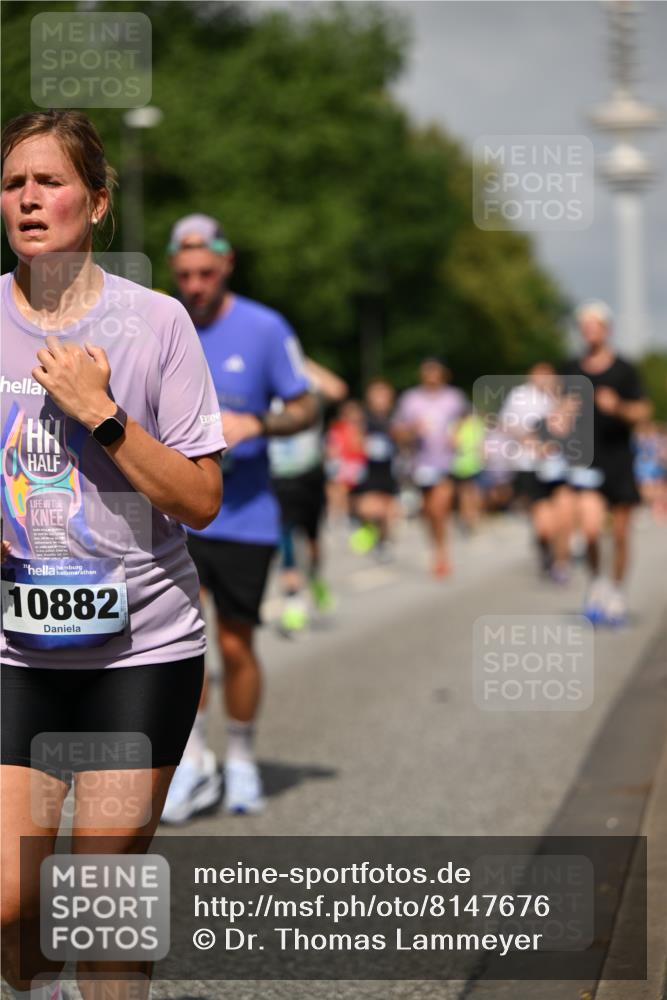 29.06.2025 - hella hamburg halbmarathon Dr. Thomas Lammeyer http://msf.ph/oto/8147676 29.06.2025 10:06:01 Kennedybrücke 1184, 1329, 1364, 1453, 1464, 1653, 1722, 1724, 1729, 1881, 1940, 2591, 3039, 3169, 3199, 4286, 4328, 4649, 5547, 5602, 5603, 6327, 6438, 7031, 7189, 7223, 8191, 8926, 9156, 9230, 9353, 9741, 10177, 10882 meine-sportfotos.de