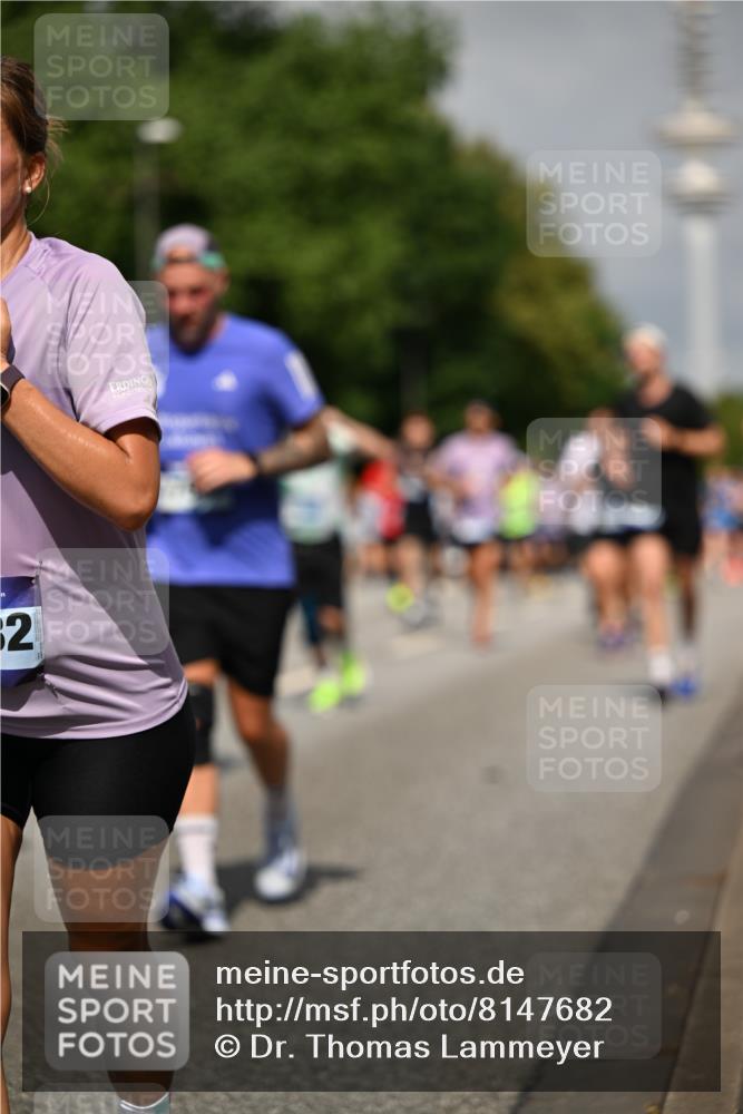 29.06.2025 - hella hamburg halbmarathon Dr. Thomas Lammeyer http://msf.ph/oto/8147682 29.06.2025 10:06:01 Kennedybrücke 1184, 1329, 1364, 1453, 1464, 1653, 1722, 1724, 1729, 1881, 1940, 2591, 3039, 3169, 3199, 4286, 4328, 4649, 5547, 5602, 5603, 6327, 6438, 7031, 7189, 7223, 8191, 8926, 9156, 9230, 9353, 9741, 10177, 10882 meine-sportfotos.de