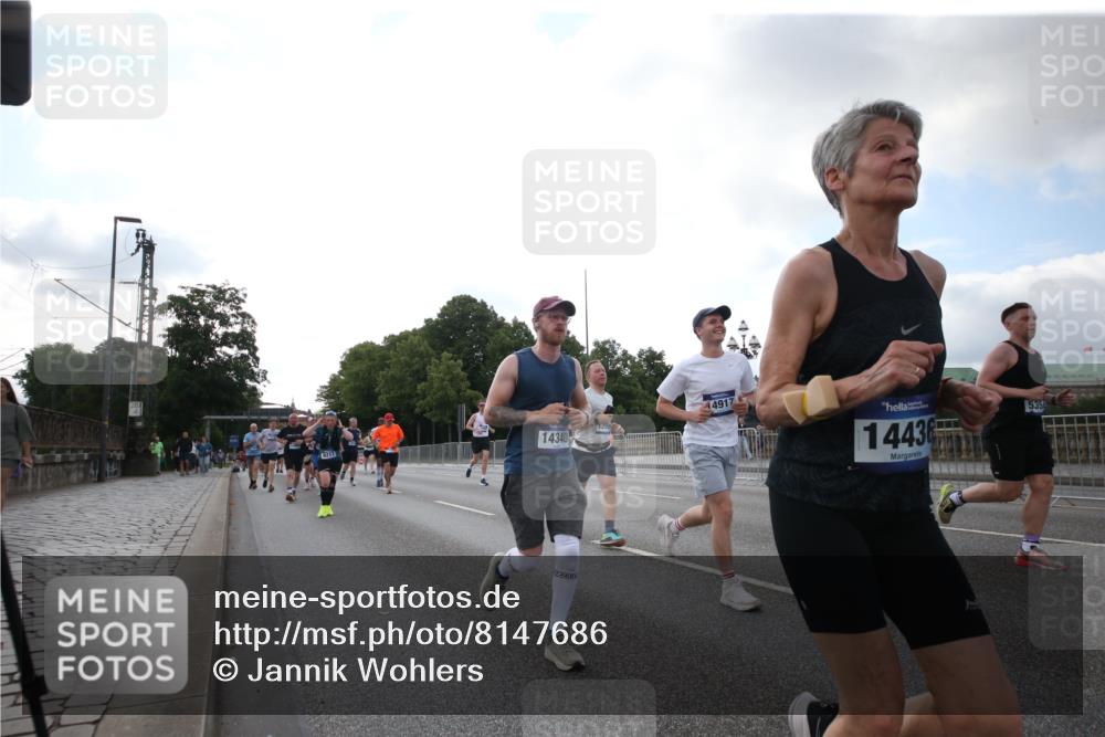 29.06.2025 - hella hamburg halbmarathon Jannik Wohlers http://msf.ph/oto/8147686 29.06.2025 10:03:59 Lombardsbrücke 1213, 1377, 1674, 2852, 2979, 3994, 4587, 5354, 5365, 5976, 6709, 8217, 9489, 10213, 10756, 10962, 11582, 12004, 12005, 12998, 13625, 14340, 14436, 14917, 15525, 16753, 16989, 17071, 17113, 17437, 17569, 17763, 17860, 18098, 18199, 18525 meine-sportfotos.de