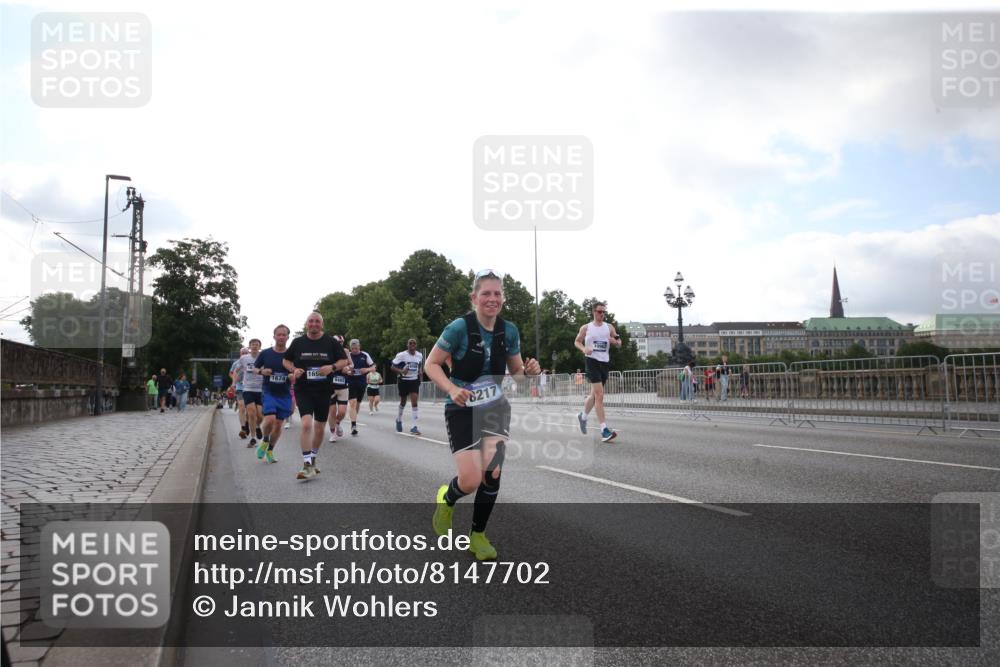 29.06.2025 - hella hamburg halbmarathon Jannik Wohlers http://msf.ph/oto/8147702 29.06.2025 10:04:01 Lombardsbrücke 1213, 1377, 1674, 2011, 2852, 2979, 3994, 4587, 5354, 5365, 5976, 6709, 8217, 9489, 10213, 10756, 10962, 11582, 12004, 12005, 12998, 13625, 14340, 14436, 14917, 16128, 16145, 16753, 16989, 17071, 17113, 17437, 17569, 17763, 18098, 18199, 18525 meine-sportfotos.de