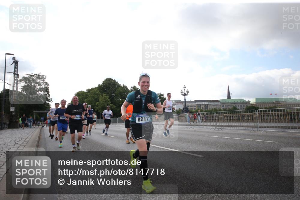29.06.2025 - hella hamburg halbmarathon Jannik Wohlers http://msf.ph/oto/8147718 29.06.2025 10:04:02 Lombardsbrücke 1213, 1377, 1674, 2011, 2852, 2979, 3994, 4146, 4587, 5354, 5365, 5976, 6709, 8217, 9489, 10213, 10756, 10962, 11582, 12004, 12005, 12998, 13625, 14340, 14436, 14917, 16128, 16145, 16753, 16989, 17071, 17113, 17437, 17569, 17763, 18098, 18199, 18525 meine-sportfotos.de
