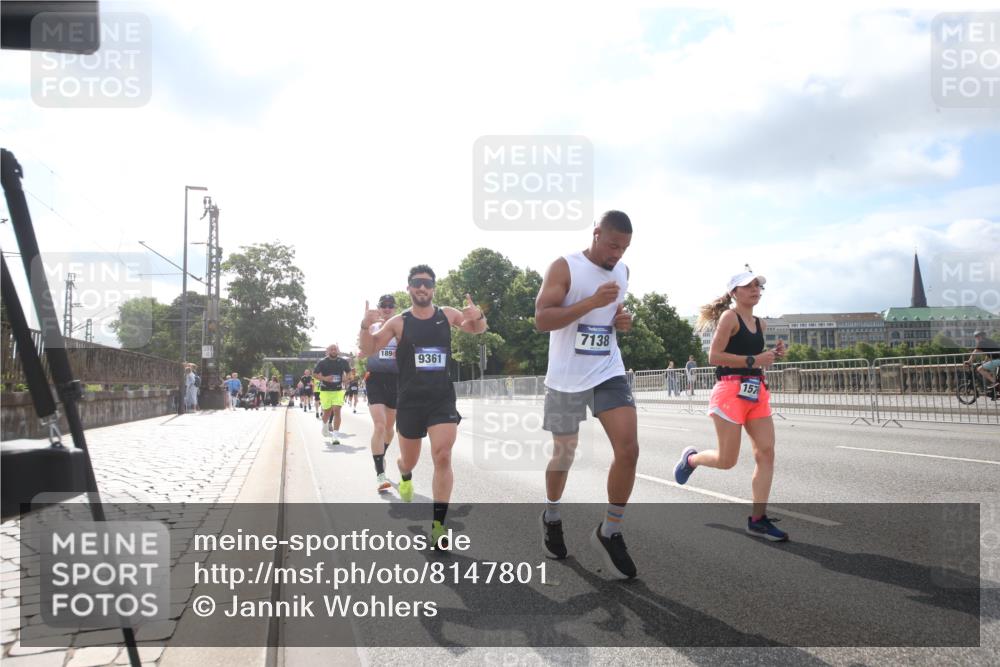 29.06.2025 - hella hamburg halbmarathon Jannik Wohlers http://msf.ph/oto/8147801 29.06.2025 10:05:46 Lombardsbrücke 1842, 3062, 4542, 4868, 5431, 6014, 6314, 7138, 7741, 8051, 8316, 9361, 10781, 13042, 13054, 13481, 14369, 14987, 15113, 15145, 15229, 15537, 15766, 15772, 16441, 16687, 17239, 17746, 18768, 18857, 18966 meine-sportfotos.de