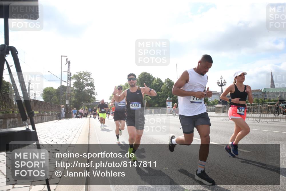 29.06.2025 - hella hamburg halbmarathon Jannik Wohlers http://msf.ph/oto/8147811 29.06.2025 10:05:46 Lombardsbrücke 1842, 3062, 4542, 4868, 5431, 6014, 6314, 7138, 7741, 8051, 8316, 9361, 10781, 13042, 13054, 13481, 14369, 14987, 15113, 15145, 15229, 15537, 15766, 15772, 16441, 16687, 17239, 17746, 18768, 18857, 18966 meine-sportfotos.de