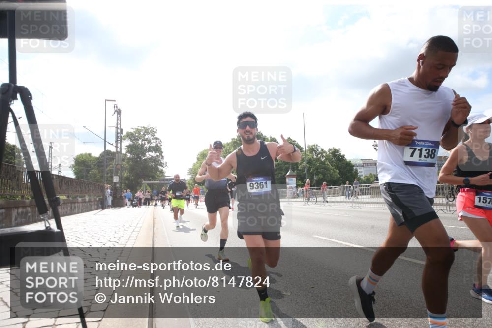 29.06.2025 - hella hamburg halbmarathon Jannik Wohlers http://msf.ph/oto/8147824 29.06.2025 10:05:46 Lombardsbrücke 1842, 3062, 4542, 4868, 5431, 6014, 6314, 7138, 7741, 8051, 8316, 9361, 10781, 13042, 13054, 13481, 14369, 14987, 15113, 15145, 15229, 15537, 15766, 15772, 16441, 16687, 17239, 17746, 18768, 18857, 18966 meine-sportfotos.de