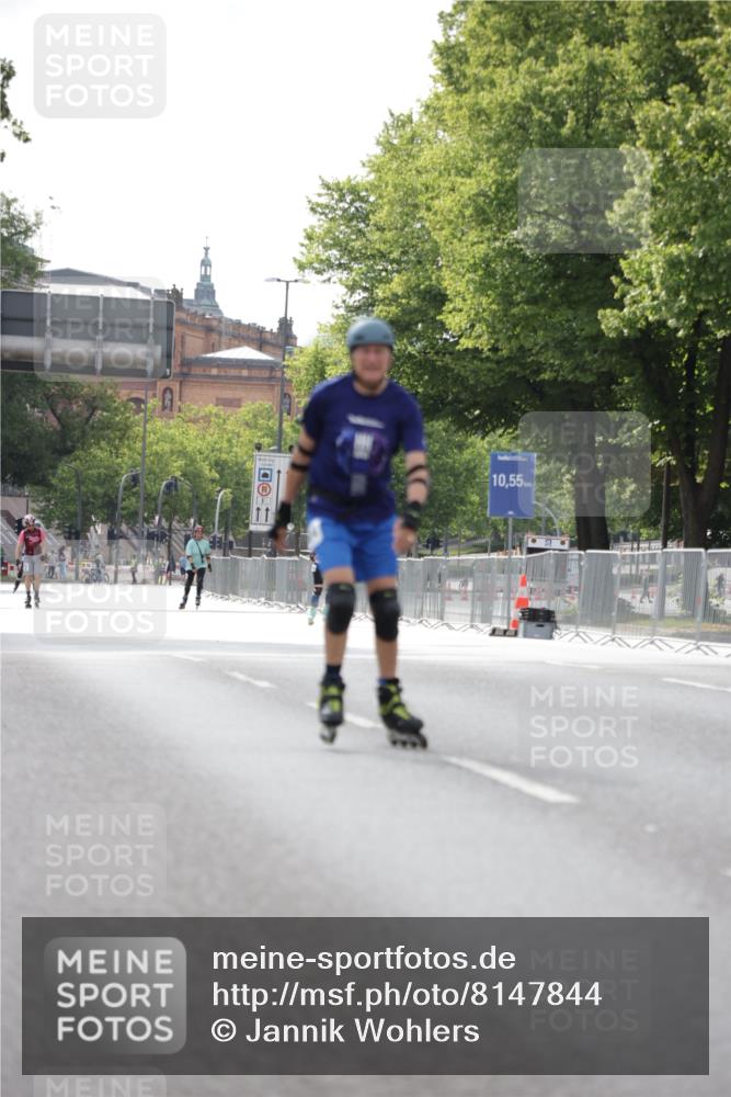 29.06.2025 - hella hamburg halbmarathon Jannik Wohlers http://msf.ph/oto/8147844 29.06.2025 09:10:30 Lombardsbrücke  meine-sportfotos.de