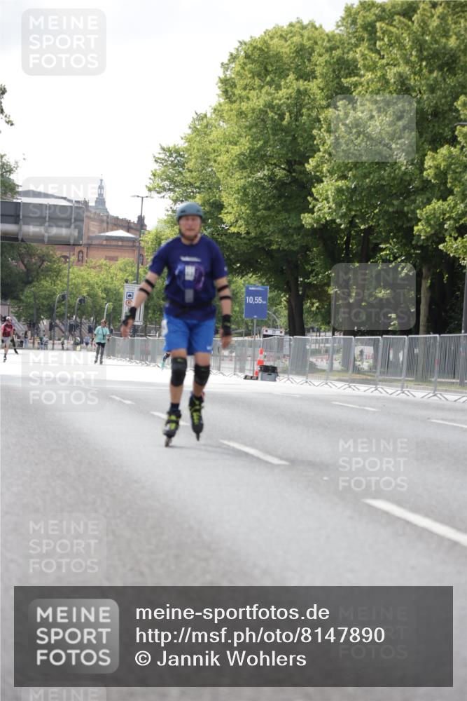 29.06.2025 - hella hamburg halbmarathon Jannik Wohlers http://msf.ph/oto/8147890 29.06.2025 09:10:31 Lombardsbrücke  meine-sportfotos.de
