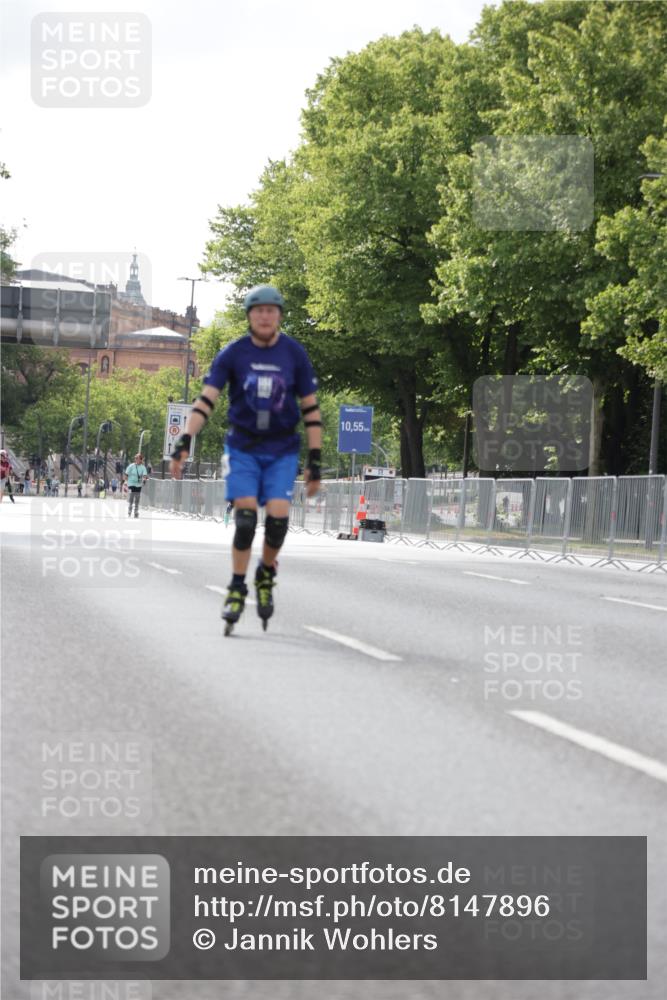 29.06.2025 - hella hamburg halbmarathon Jannik Wohlers http://msf.ph/oto/8147896 29.06.2025 09:10:31 Lombardsbrücke  meine-sportfotos.de