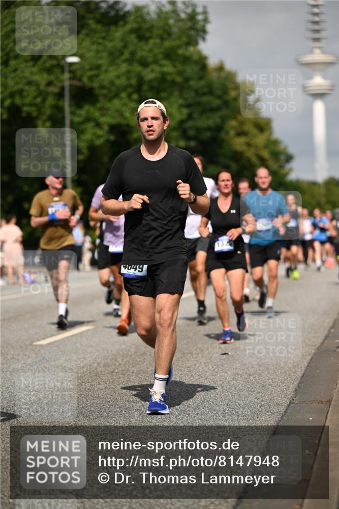 29.06.2025 - hella hamburg halbmarathon Dr. Thomas Lammeyer http://msf.ph/oto/8147948 29.06.2025 10:06:04 Kennedybrücke 1184, 1329, 1364, 1453, 1464, 1729, 1881, 1940, 2591, 3039, 3169, 3199, 4286, 4328, 4649, 5547, 5602, 5603, 6322, 6327, 6438, 7031, 7189, 7223, 8926, 9156, 9230, 9353, 9741, 10177, 10882 meine-sportfotos.de