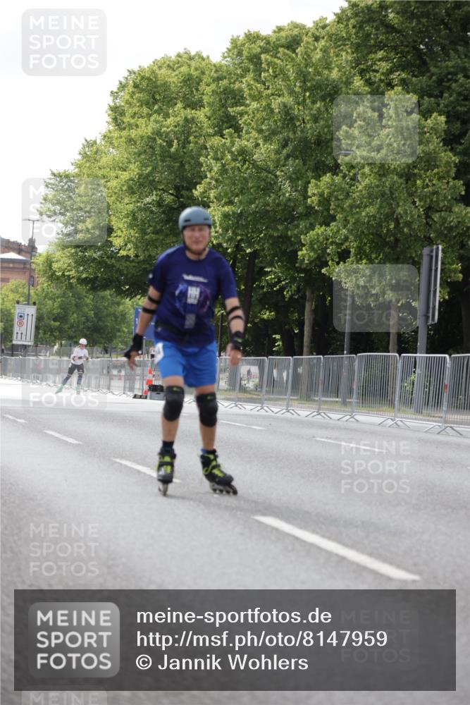 29.06.2025 - hella hamburg halbmarathon Jannik Wohlers http://msf.ph/oto/8147959 29.06.2025 09:10:32 Lombardsbrücke  meine-sportfotos.de