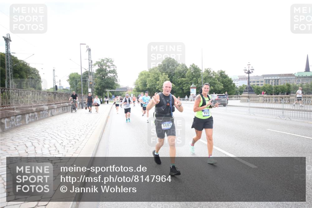 29.06.2025 - hella hamburg halbmarathon Jannik Wohlers http://msf.ph/oto/8147964 29.06.2025 10:09:12 Lombardsbrücke 1456, 1483, 1513, 1823, 8090, 8685, 9297, 9306, 9988, 12509, 13739, 15697, 16688, 16918, 17630, 18440, 19166, 19242 meine-sportfotos.de