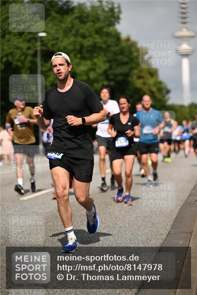 29.06.2025 - hella hamburg halbmarathon Dr. Thomas Lammeyer http://msf.ph/oto/8147978 29.06.2025 10:06:05 Kennedybrücke 1184, 1329, 1364, 1453, 1464, 1729, 1881, 1940, 2591, 3039, 3169, 3199, 4286, 4328, 4649, 5547, 5602, 5603, 6322, 6327, 6438, 7031, 7189, 7223, 9156, 9230, 9353, 9741, 10177, 10882 meine-sportfotos.de