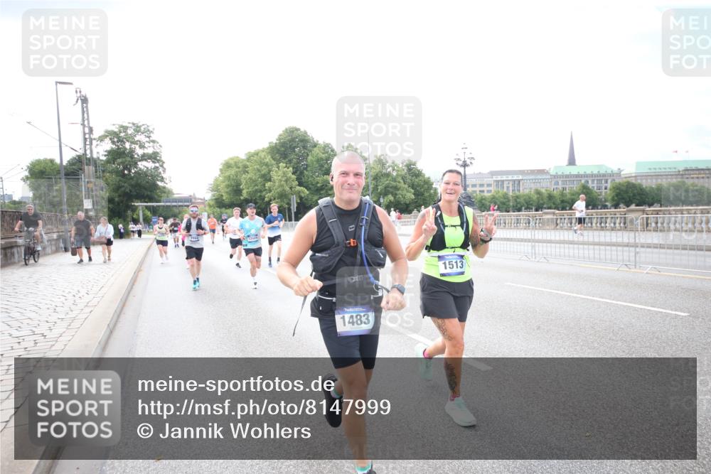 29.06.2025 - hella hamburg halbmarathon Jannik Wohlers http://msf.ph/oto/8147999 29.06.2025 10:09:12 Lombardsbrücke 1456, 1483, 1513, 1823, 8090, 8685, 9297, 9306, 9988, 12509, 13739, 15697, 16688, 16918, 17630, 18440, 19166, 19242 meine-sportfotos.de