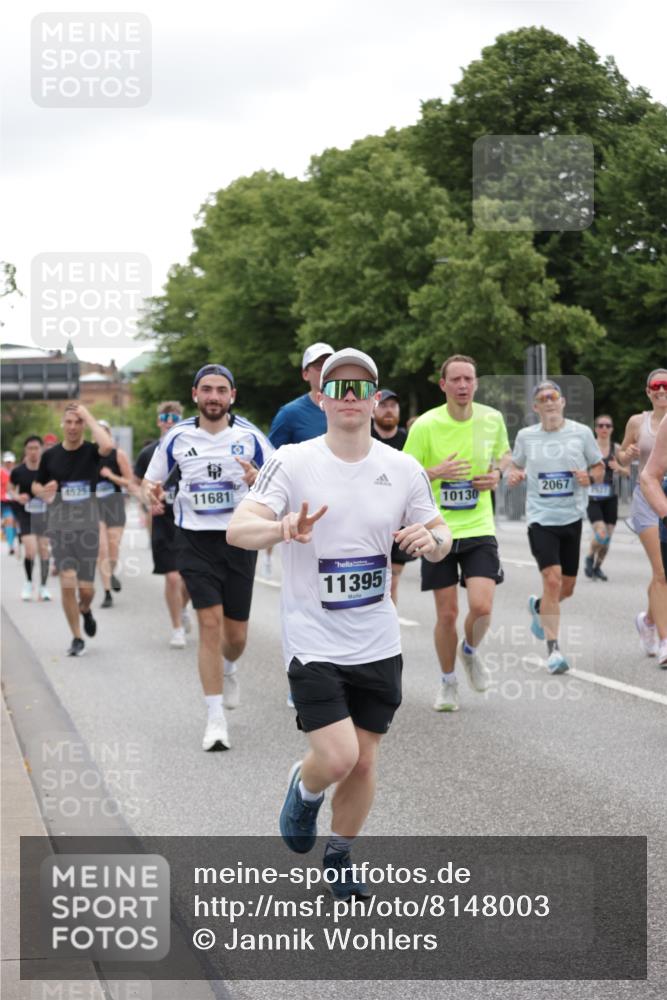 29.06.2025 - hella hamburg halbmarathon Jannik Wohlers http://msf.ph/oto/8148003 29.06.2025 10:48:53 Lombardsbrücke 1525, 2067, 2395, 2527, 2541, 2713, 2927, 3070, 3086, 3232, 3383, 4403, 4525, 4527, 4589, 4769, 4809, 5106, 5118, 5463, 6979, 6989, 7301, 7931, 7936, 8549, 9245, 9261, 10033, 10038, 10130, 10333, 10479, 10782, 10785, 11031, 11192, 11558, 11681, 12010, 12380, 12664, 12669, 13564, 13565, 14080, 14081, 15057, 15064, 15176, 15411, 15530, 16012, 16436, 16759, 17085, 17089, 17287, 17315, 17647, 17964, 18453, 18470 meine-sportfotos.de
