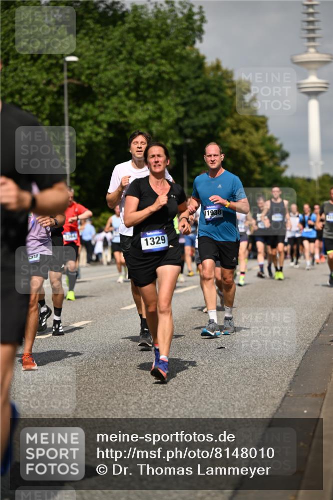 29.06.2025 - hella hamburg halbmarathon Dr. Thomas Lammeyer http://msf.ph/oto/8148010 29.06.2025 10:06:06 Kennedybrücke 1184, 1329, 1364, 1453, 1464, 1729, 1881, 1940, 2591, 3039, 3169, 3199, 4286, 4328, 4649, 5547, 5602, 5603, 6322, 6327, 6438, 7031, 7189, 7223, 9156, 9230, 9353, 9741, 10177, 10882 meine-sportfotos.de