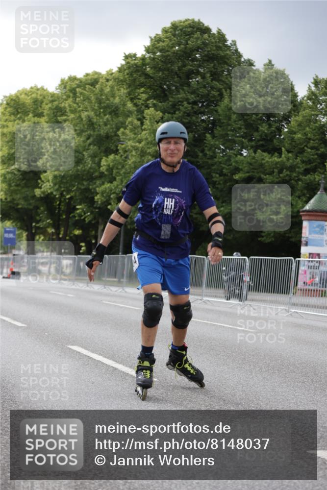 29.06.2025 - hella hamburg halbmarathon Jannik Wohlers http://msf.ph/oto/8148037 29.06.2025 09:10:33 Lombardsbrücke  meine-sportfotos.de