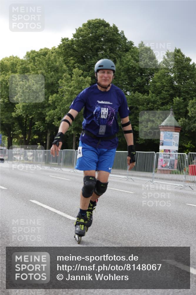 29.06.2025 - hella hamburg halbmarathon Jannik Wohlers http://msf.ph/oto/8148067 29.06.2025 09:10:34 Lombardsbrücke  meine-sportfotos.de