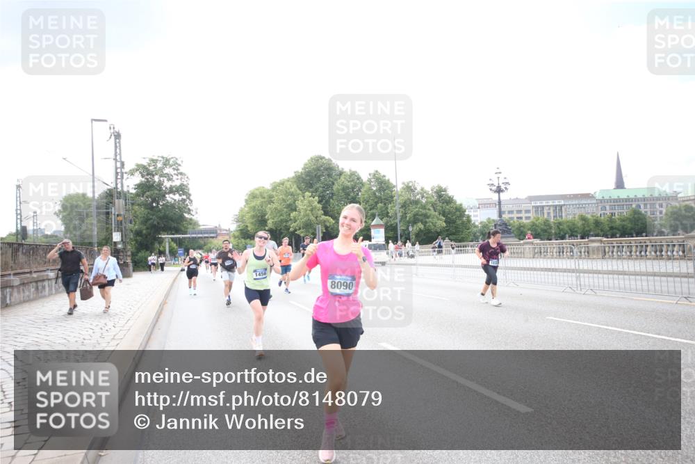 29.06.2025 - hella hamburg halbmarathon Jannik Wohlers http://msf.ph/oto/8148079 29.06.2025 10:09:17 Lombardsbrücke 1052, 1456, 1483, 1513, 1823, 7058, 8090, 8685, 9150, 9297, 9306, 9988, 12255, 12509, 13739, 16191, 16688, 16918, 17630, 18076, 18440, 19242 meine-sportfotos.de