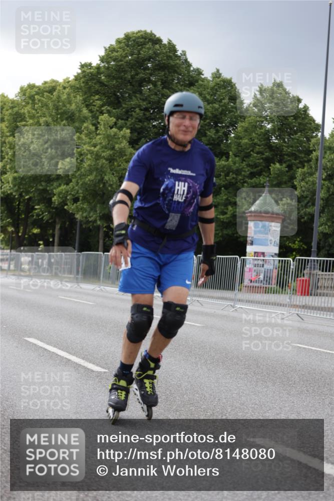 29.06.2025 - hella hamburg halbmarathon Jannik Wohlers http://msf.ph/oto/8148080 29.06.2025 09:10:34 Lombardsbrücke  meine-sportfotos.de