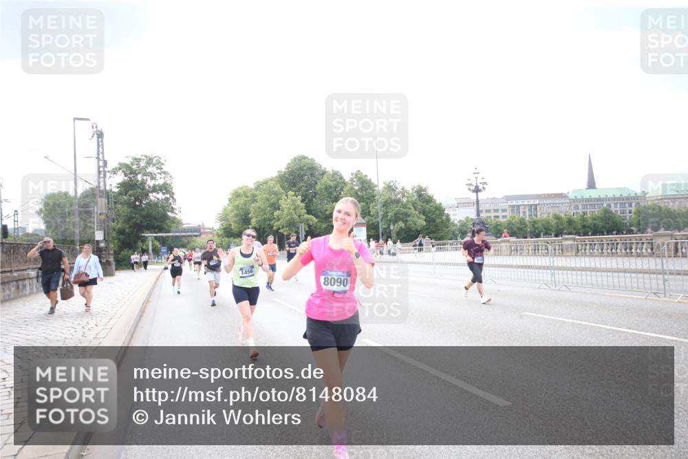29.06.2025 - hella hamburg halbmarathon Jannik Wohlers http://msf.ph/oto/8148084 29.06.2025 10:09:17 Lombardsbrücke 1052, 1456, 1483, 1513, 1823, 7058, 8090, 8685, 9150, 9297, 9306, 9988, 12255, 12509, 13739, 16191, 16688, 16918, 17630, 18076, 18440, 19242 meine-sportfotos.de