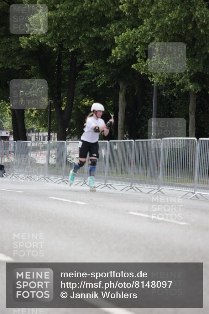 29.06.2025 - hella hamburg halbmarathon Jannik Wohlers http://msf.ph/oto/8148097 29.06.2025 09:10:39 Lombardsbrücke  meine-sportfotos.de
