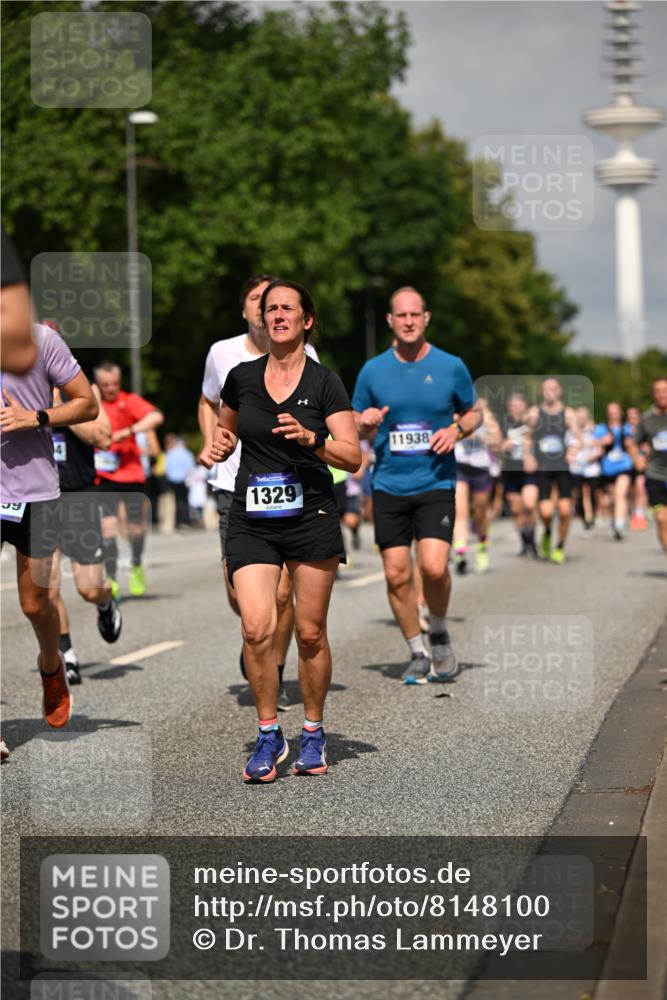29.06.2025 - hella hamburg halbmarathon Dr. Thomas Lammeyer http://msf.ph/oto/8148100 29.06.2025 10:06:06 Kennedybrücke 1184, 1329, 1364, 1453, 1464, 1729, 1881, 1940, 2591, 3039, 3169, 3199, 4286, 4328, 4649, 5547, 5602, 5603, 6322, 6327, 6438, 7031, 7189, 7223, 9156, 9230, 9353, 9741, 10177, 10882 meine-sportfotos.de