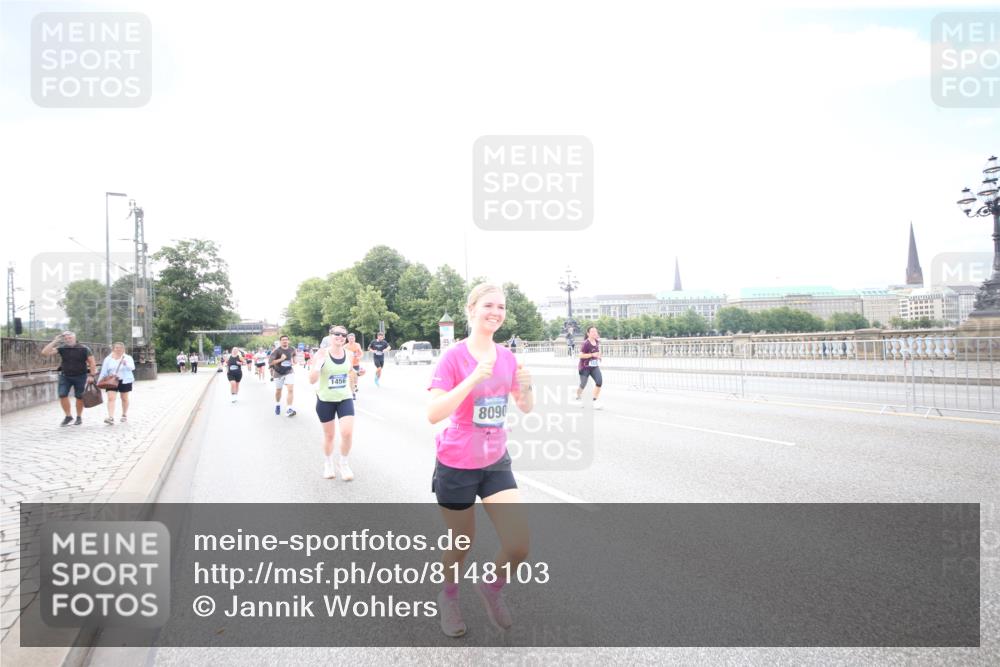 29.06.2025 - hella hamburg halbmarathon Jannik Wohlers http://msf.ph/oto/8148103 29.06.2025 10:09:17 Lombardsbrücke 1052, 1456, 1483, 1513, 1823, 7058, 8090, 8685, 9150, 9297, 9306, 9988, 12255, 12509, 13739, 16191, 16688, 16918, 17630, 18076, 18440, 19242 meine-sportfotos.de