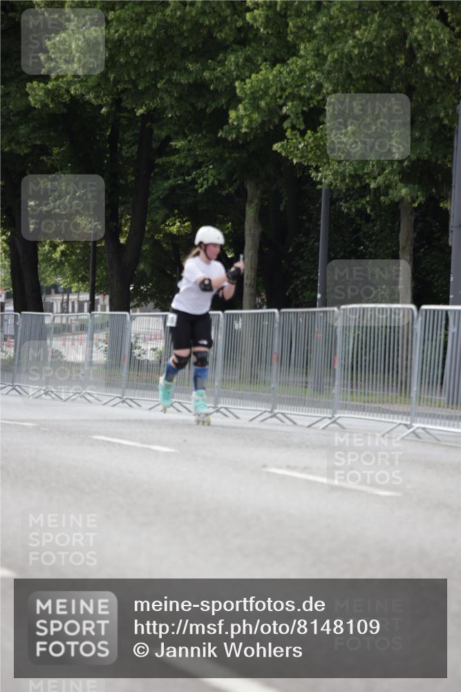29.06.2025 - hella hamburg halbmarathon Jannik Wohlers http://msf.ph/oto/8148109 29.06.2025 09:10:39 Lombardsbrücke  meine-sportfotos.de
