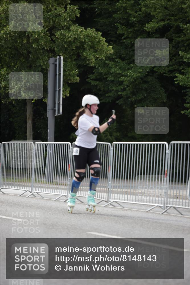 29.06.2025 - hella hamburg halbmarathon Jannik Wohlers http://msf.ph/oto/8148143 29.06.2025 09:10:43 Lombardsbrücke  meine-sportfotos.de