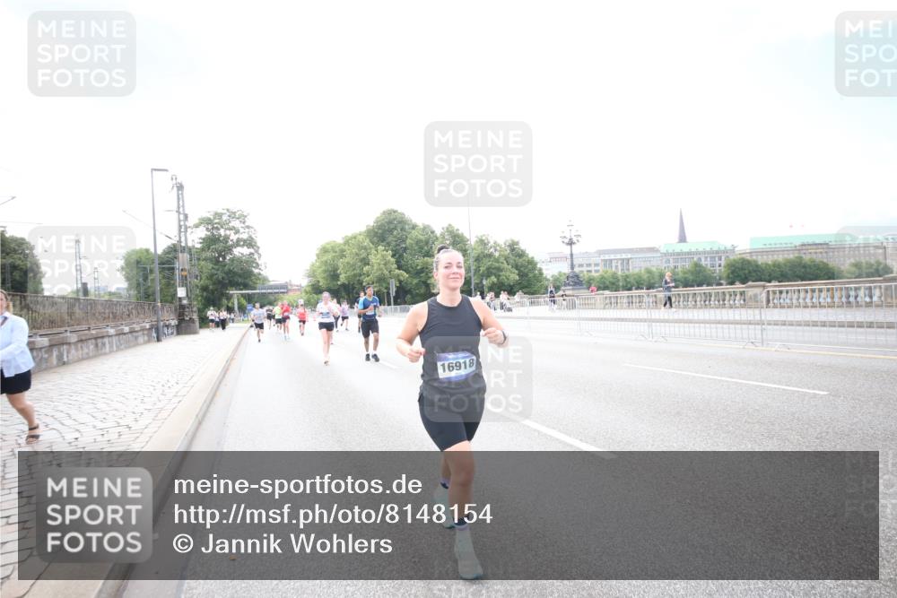 29.06.2025 - hella hamburg halbmarathon Jannik Wohlers http://msf.ph/oto/8148154 29.06.2025 10:09:22 Lombardsbrücke 1052, 1456, 1823, 4592, 7058, 8090, 8685, 9150, 9297, 9306, 9781, 12255, 12509, 13739, 16191, 16455, 16918, 17630, 17899, 18076, 18440, 19242 meine-sportfotos.de