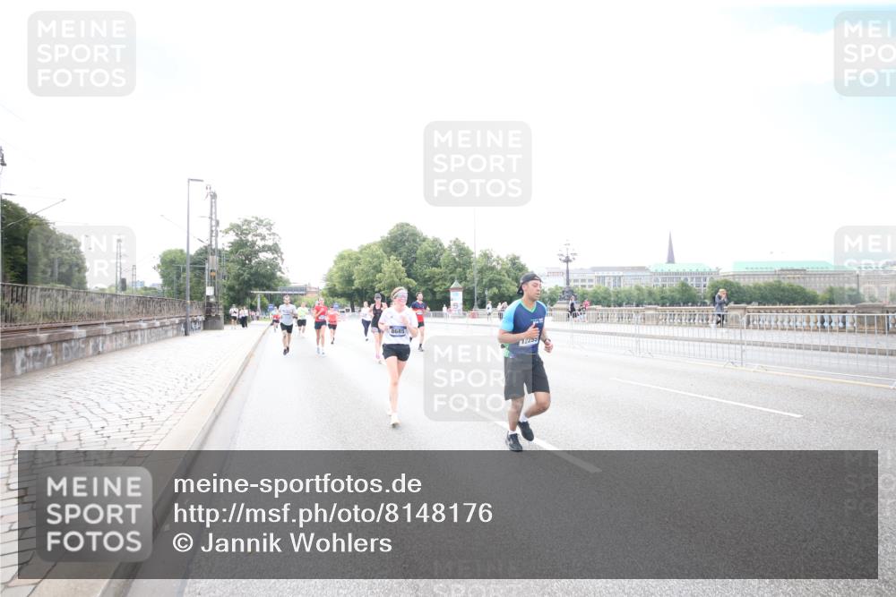 29.06.2025 - hella hamburg halbmarathon Jannik Wohlers http://msf.ph/oto/8148176 29.06.2025 10:09:24 Lombardsbrücke 1052, 1456, 1823, 4592, 7058, 8090, 8685, 9150, 9297, 9306, 9781, 12255, 12509, 12567, 13739, 16191, 16455, 16918, 17630, 17899, 18076, 18440, 18707, 19242 meine-sportfotos.de