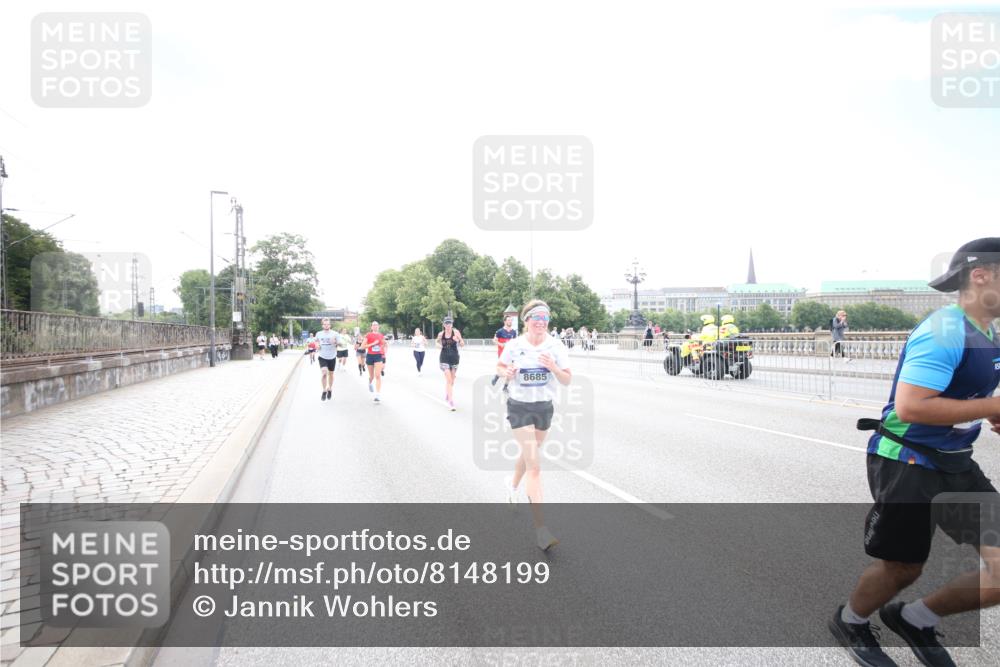29.06.2025 - hella hamburg halbmarathon Jannik Wohlers http://msf.ph/oto/8148199 29.06.2025 10:09:25 Lombardsbrücke 1052, 1456, 1823, 4592, 7058, 8090, 8685, 9150, 9297, 9306, 9781, 12255, 12509, 12567, 13739, 16191, 16455, 16918, 17630, 17899, 18076, 18440, 18707, 19242 meine-sportfotos.de