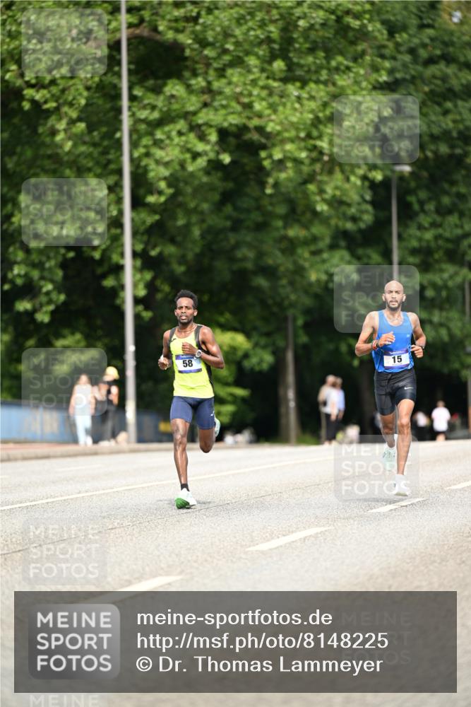 29.06.2025 - hella hamburg halbmarathon Dr. Thomas Lammeyer http://msf.ph/oto/8148225 29.06.2025 09:34:11 Kennedybrücke 15, 20 meine-sportfotos.de