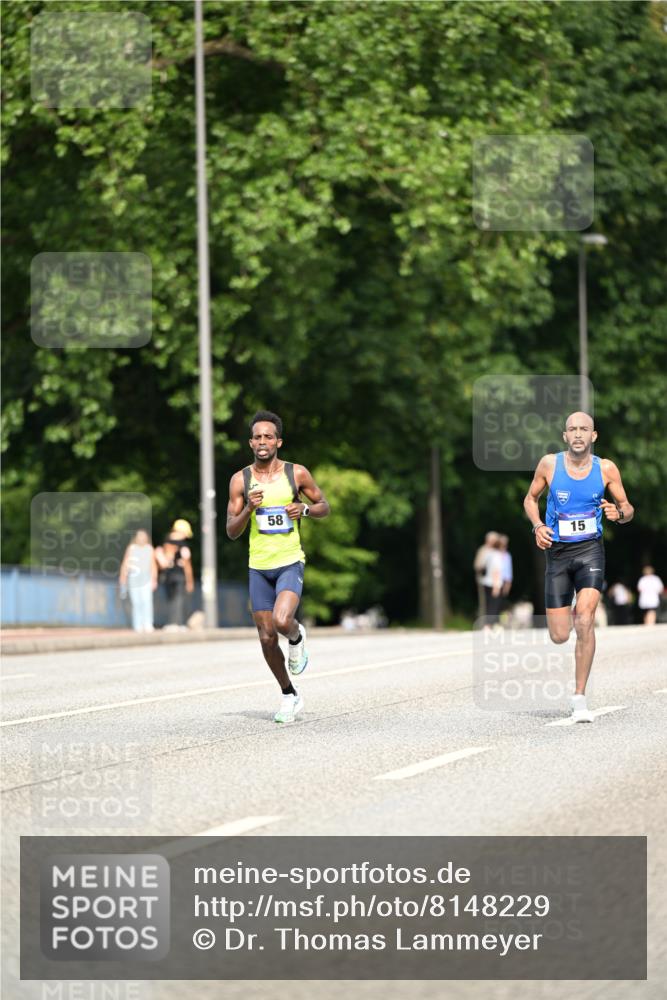 29.06.2025 - hella hamburg halbmarathon Dr. Thomas Lammeyer http://msf.ph/oto/8148229 29.06.2025 09:34:11 Kennedybrücke 15, 20 meine-sportfotos.de