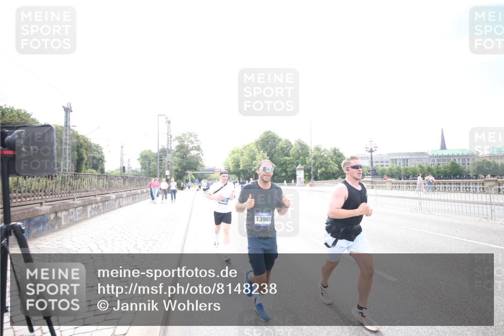 29.06.2025 - hella hamburg halbmarathon Jannik Wohlers http://msf.ph/oto/8148238 29.06.2025 10:10:08 Lombardsbrücke 1573, 4389, 5182, 5440, 7250, 7685, 9681, 9816, 11180, 11355, 11887, 11904, 11905, 12008, 12629, 13797, 13825, 13901, 14679, 14822, 15409, 16166, 16344, 16639, 17730, 19023 meine-sportfotos.de
