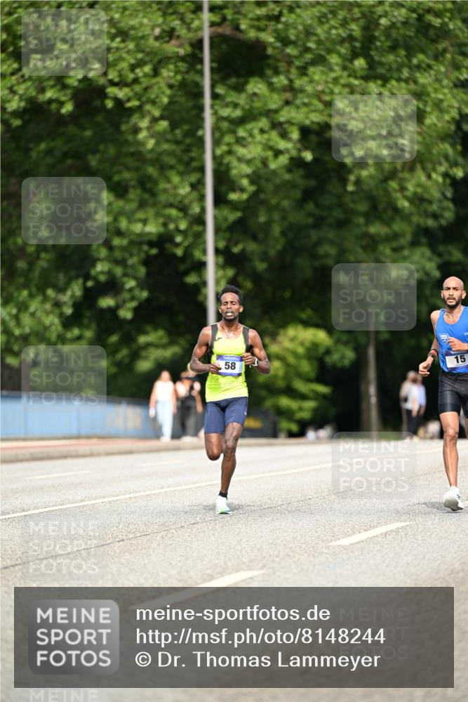 29.06.2025 - hella hamburg halbmarathon Dr. Thomas Lammeyer http://msf.ph/oto/8148244 29.06.2025 09:34:11 Kennedybrücke 15, 20 meine-sportfotos.de