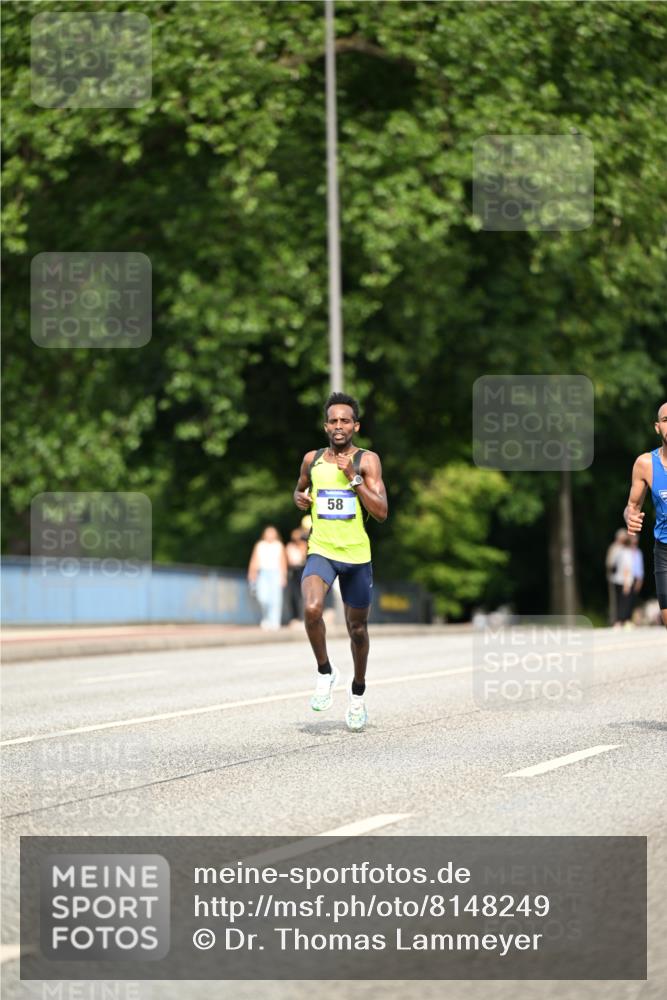 29.06.2025 - hella hamburg halbmarathon Dr. Thomas Lammeyer http://msf.ph/oto/8148249 29.06.2025 09:34:11 Kennedybrücke 15, 20 meine-sportfotos.de