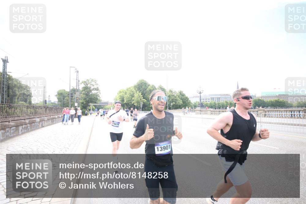 29.06.2025 - hella hamburg halbmarathon Jannik Wohlers http://msf.ph/oto/8148258 29.06.2025 10:10:09 Lombardsbrücke 1573, 4389, 5182, 5440, 5990, 5991, 7250, 7685, 9681, 9816, 11180, 11355, 11887, 11904, 11905, 12008, 12629, 13825, 13901, 14679, 14822, 15409, 16166, 16344, 16639, 17730, 19023 meine-sportfotos.de