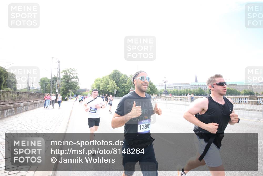 29.06.2025 - hella hamburg halbmarathon Jannik Wohlers http://msf.ph/oto/8148264 29.06.2025 10:10:09 Lombardsbrücke 1573, 4389, 5182, 5440, 5990, 5991, 7250, 7685, 9681, 9816, 11180, 11355, 11887, 11904, 11905, 12008, 12629, 13825, 13901, 14679, 14822, 15409, 16166, 16344, 16639, 17730, 19023 meine-sportfotos.de