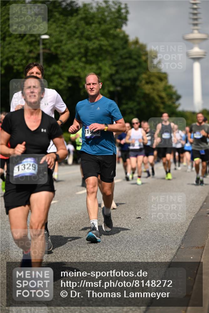 29.06.2025 - hella hamburg halbmarathon Dr. Thomas Lammeyer http://msf.ph/oto/8148272 29.06.2025 10:06:08 Kennedybrücke 1184, 1329, 1364, 1432, 1453, 1729, 1881, 1940, 2323, 3169, 3199, 4286, 4328, 4649, 5547, 5763, 6322, 6327, 6438, 7031, 9156, 9353, 9741, 9928, 10177, 10882 meine-sportfotos.de